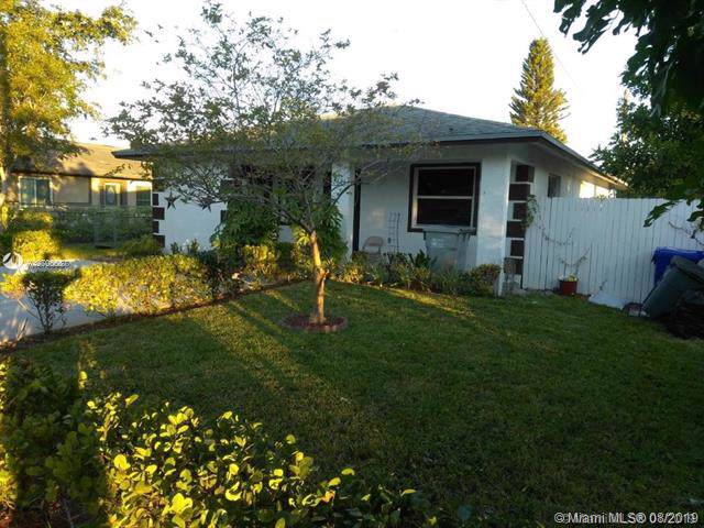2621 5th St - Photo 1