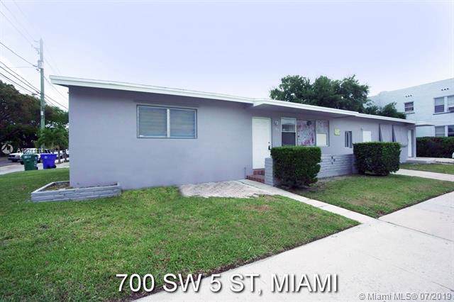 700 5th St - Photo 1