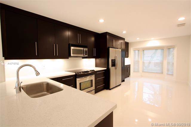 1135 Pin Oak St - Photo 1