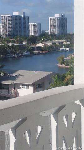 3113 Ocean Dr - Photo 1