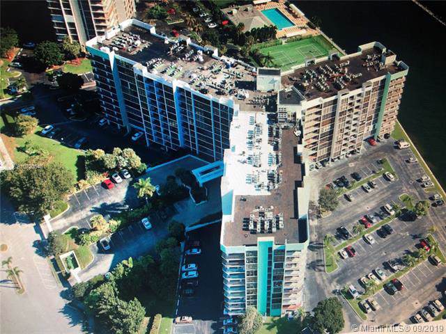 400 Leslie Dr - Photo 1