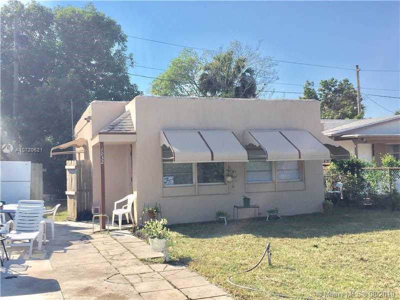 1032 Adams St - Photo 1