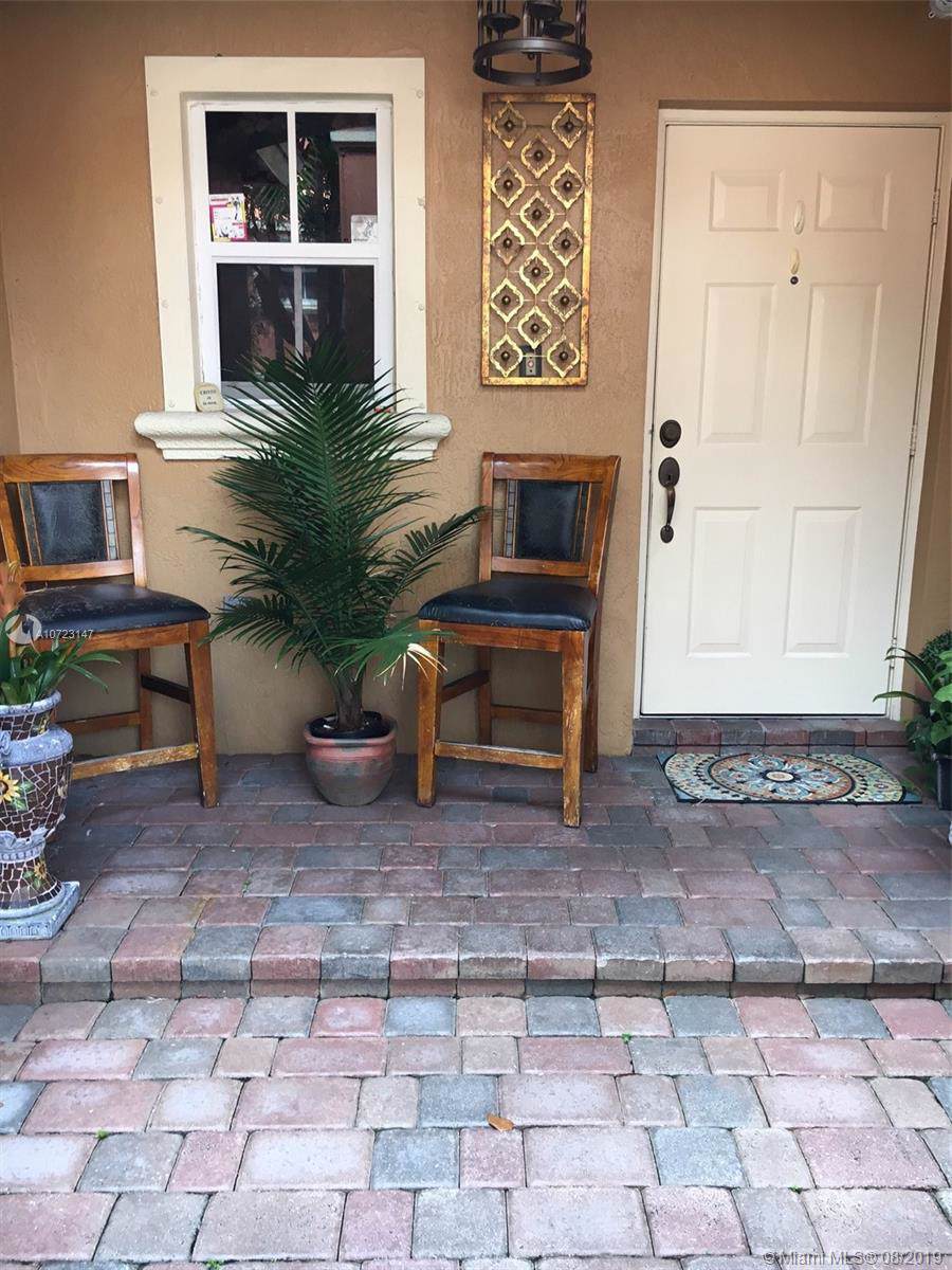 3163 153rd Ct - Photo 1