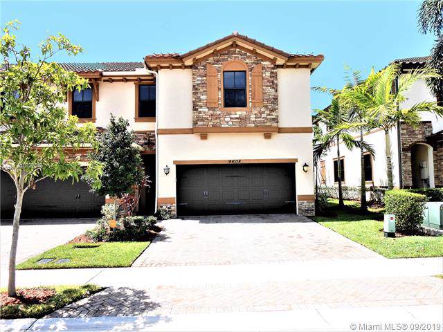 9608 Town Parc Cir S - Photo 1
