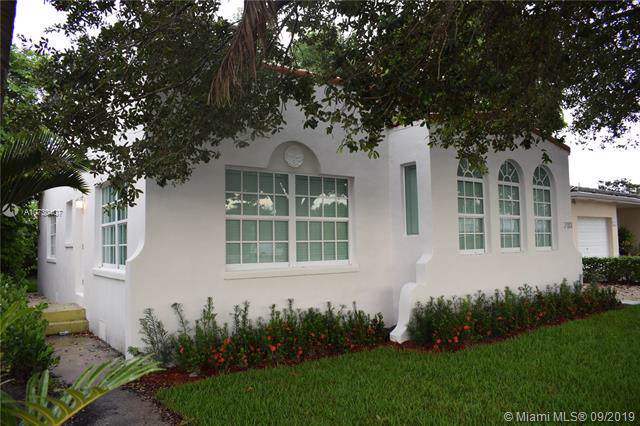 2113 Red Rd - Photo 1