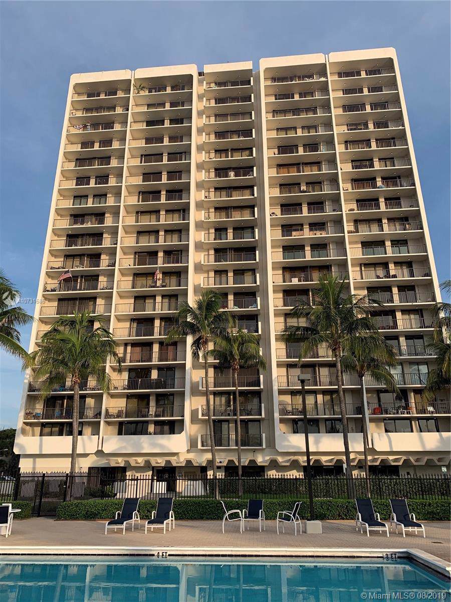 2625 Collins Av - Photo 1