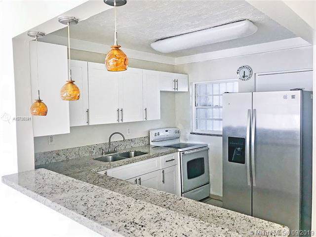 1331 Lincoln Rd - Photo 1