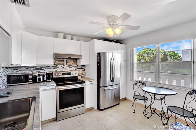 2102 Lucaya Bnd - Photo 1