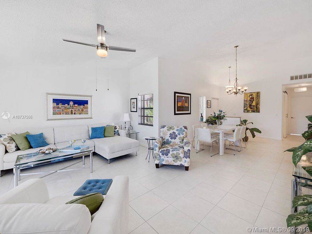 3212 Lakeview Cir - Photo 1