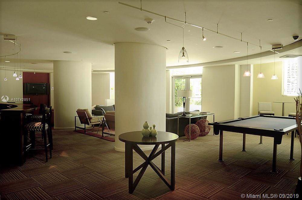 9066 73rd Ct - Photo 1