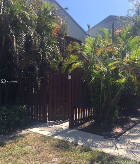 6 Crossings Cir - Photo 1