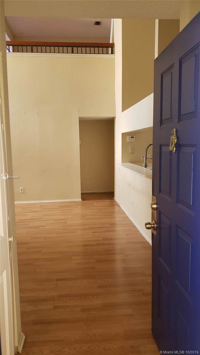 10521 157th Pl - Photo 1