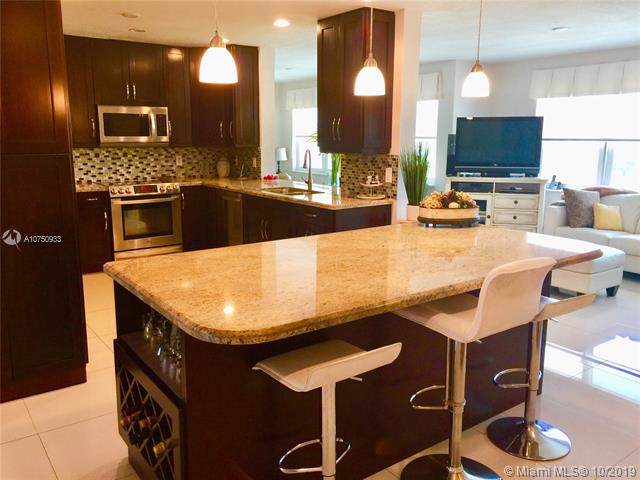 215 3rd Ave - Photo 1