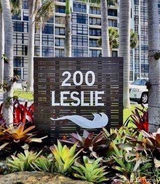 200 Leslie Dr - Photo 1