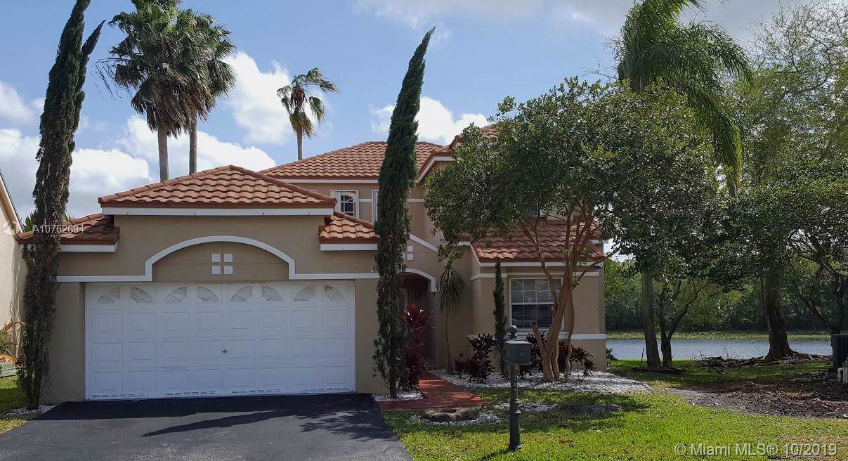 1390 Seabay Rd - Photo 1