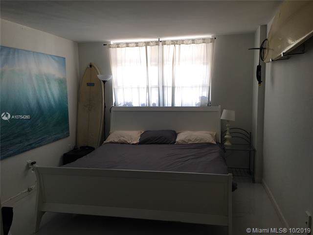 345 Ocean Dr - Photo 1