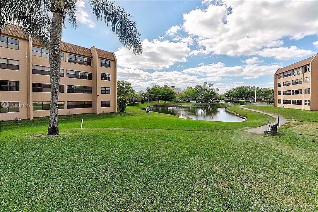 2901 Nob Hill Rd - Photo 1