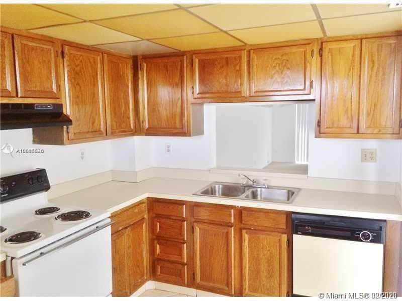 8735 Ramblewood Dr - Photo 1
