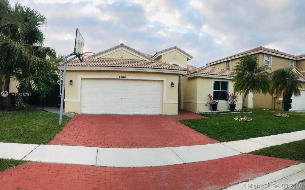 1566 186th Ln - Photo 1