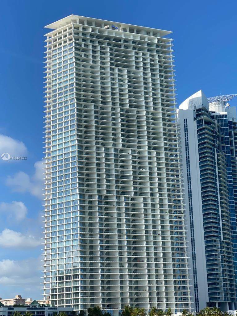 16901 Collins Ave - Photo 1