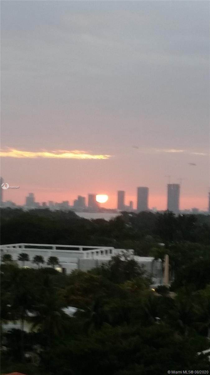 2899 Collins Ave - Photo 1