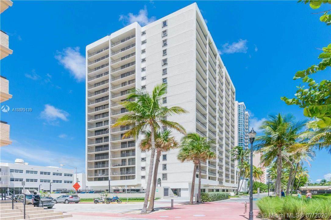 2625 Collins Ave - Photo 1