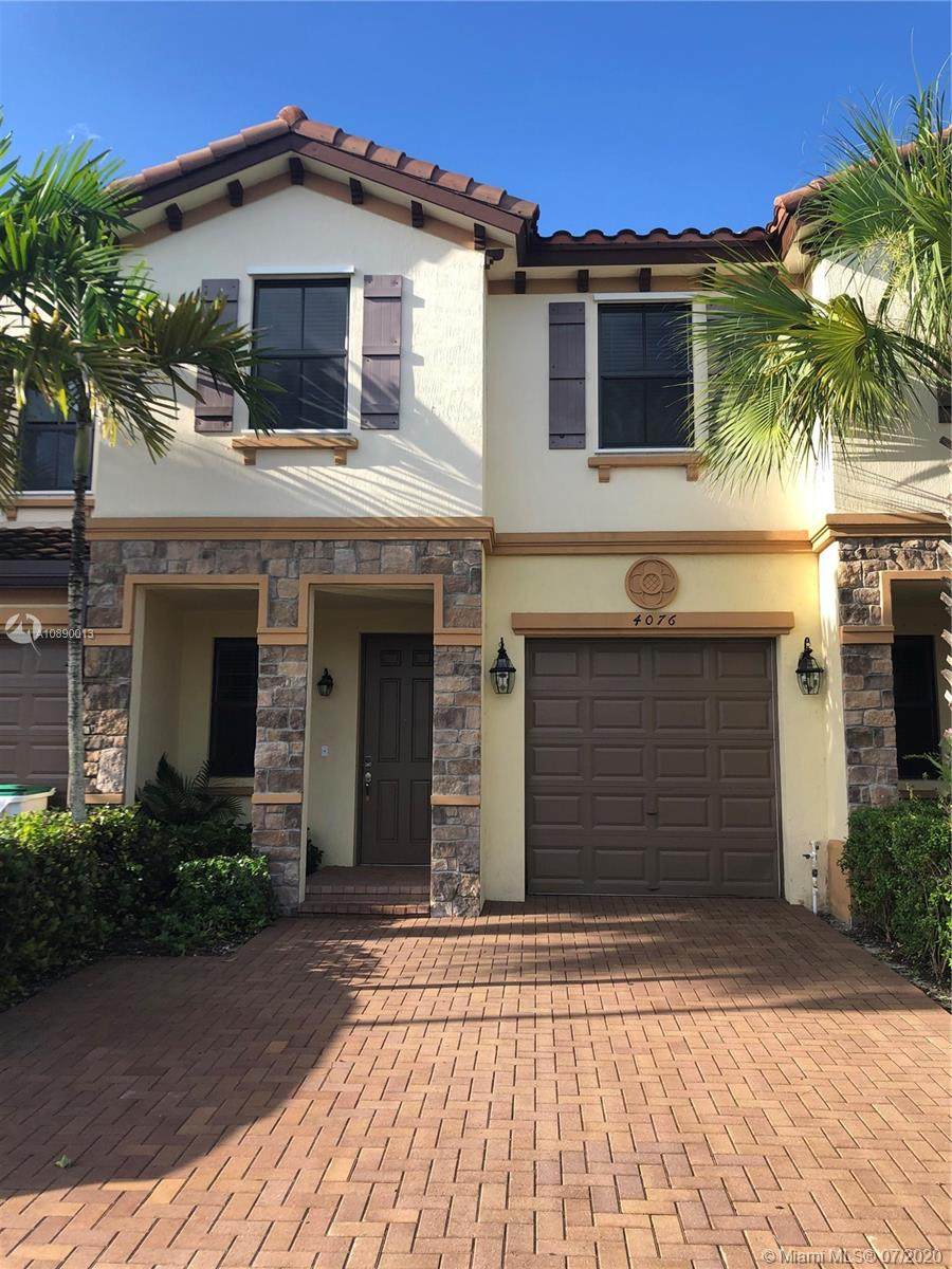 4076 Devenshire Ct - Photo 1
