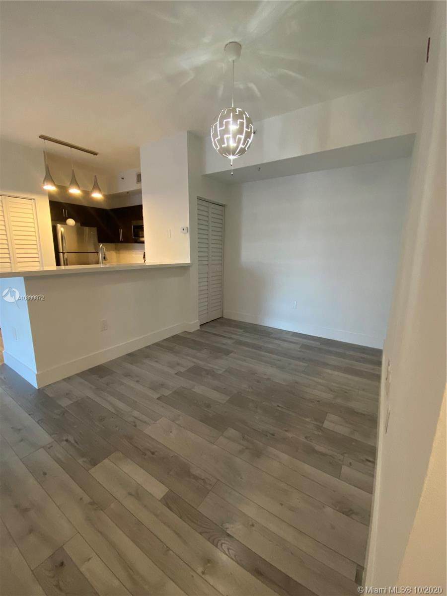 7300 114TH AV - Photo 1
