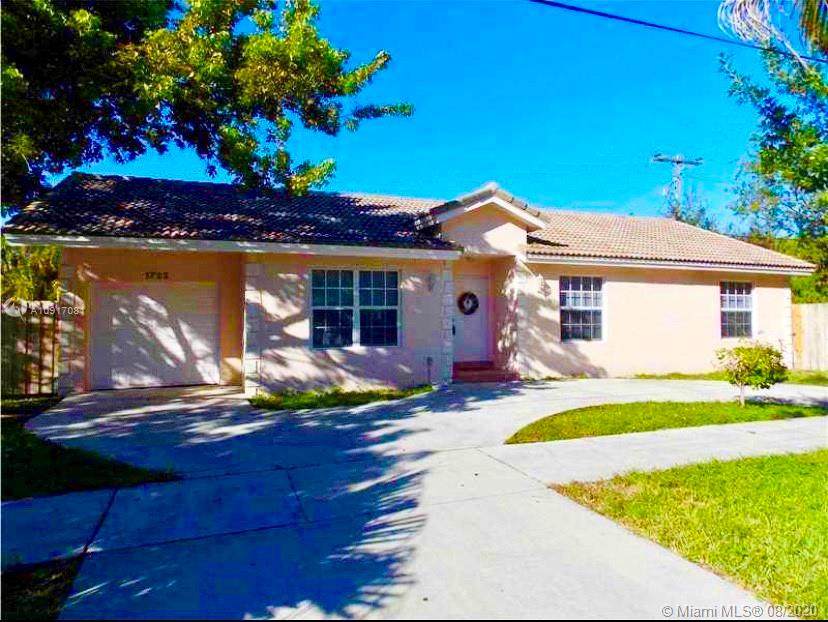 1723 Shenandoah St - Photo 1