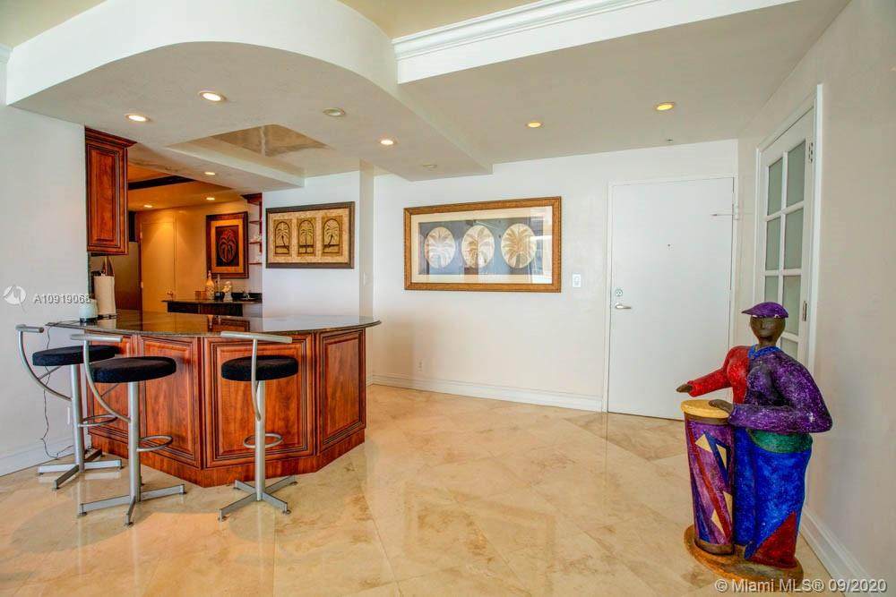 4001 Ocean Dr - Photo 1