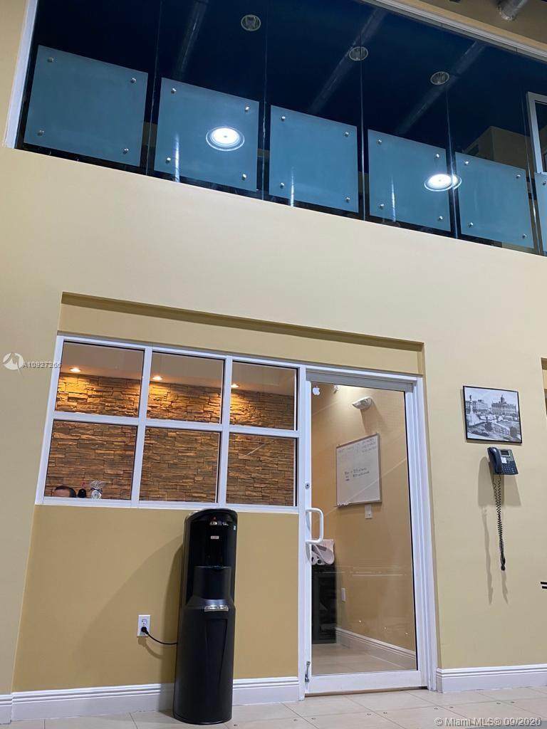 11395 122nd St - Photo 1