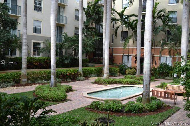 630 Sapodilla Ave - Photo 1