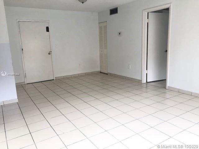 4845 7th St - Photo 1