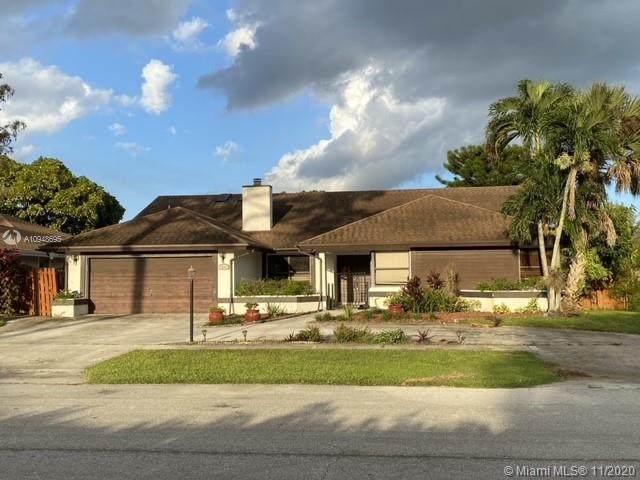 13647 Barberry Dr - Photo 1