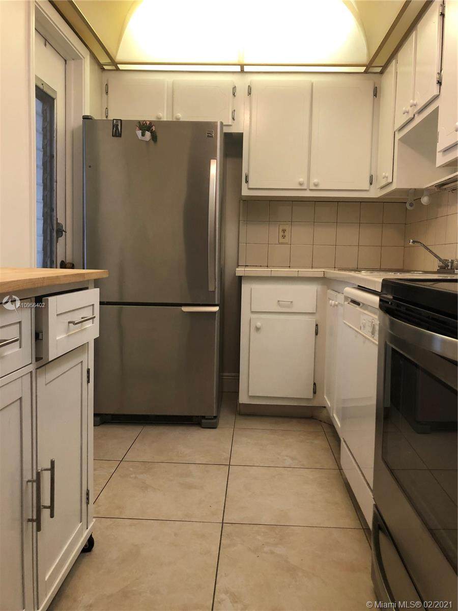 1040 4th Ave - Photo 1