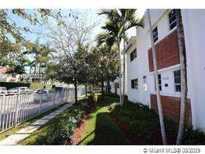 1568 Pennsylvania Ave - Photo 1