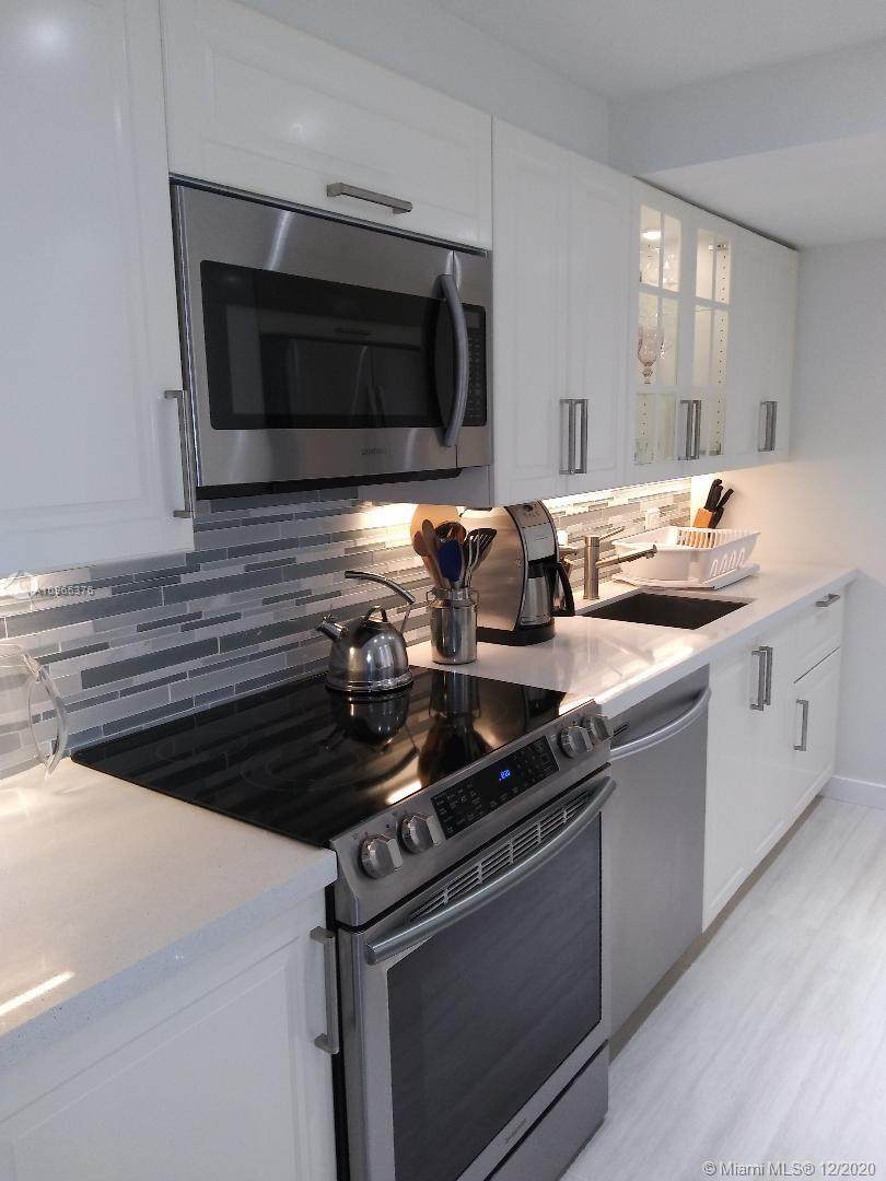 20515 Country Club Dr - Photo 1