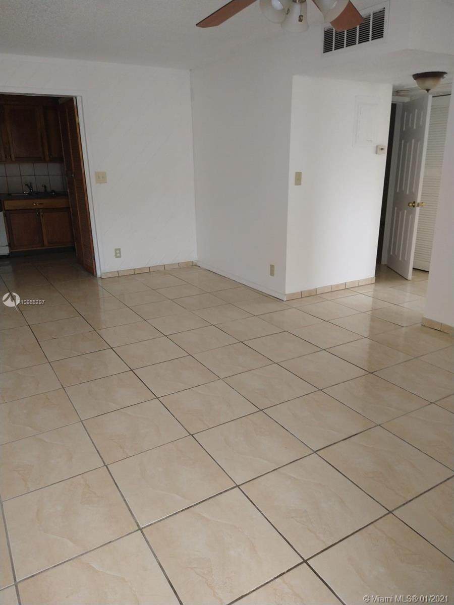 2641 Riverside Dr - Photo 1