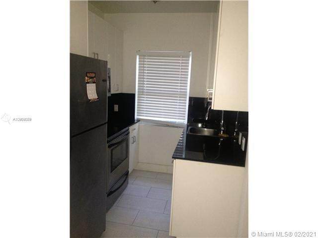 431 Ne 29th - Photo 1