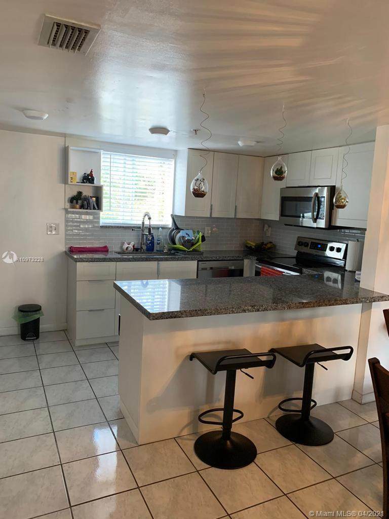 651 82nd Ave - Photo 1