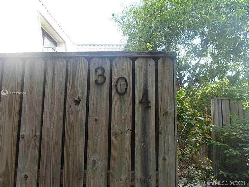 1700 Embassy Dr - Photo 1