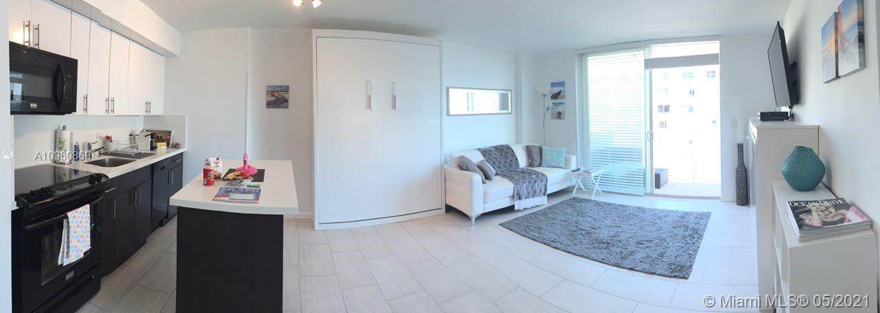 345 Ocean Dr - Photo 1
