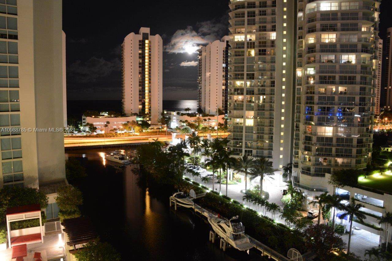 https://bt-photos.global.ssl.fastly.net/miami/orig_boomver_2_A10988785-2.jpg
