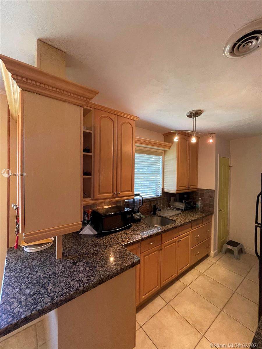 2428 Taylor St - Photo 1