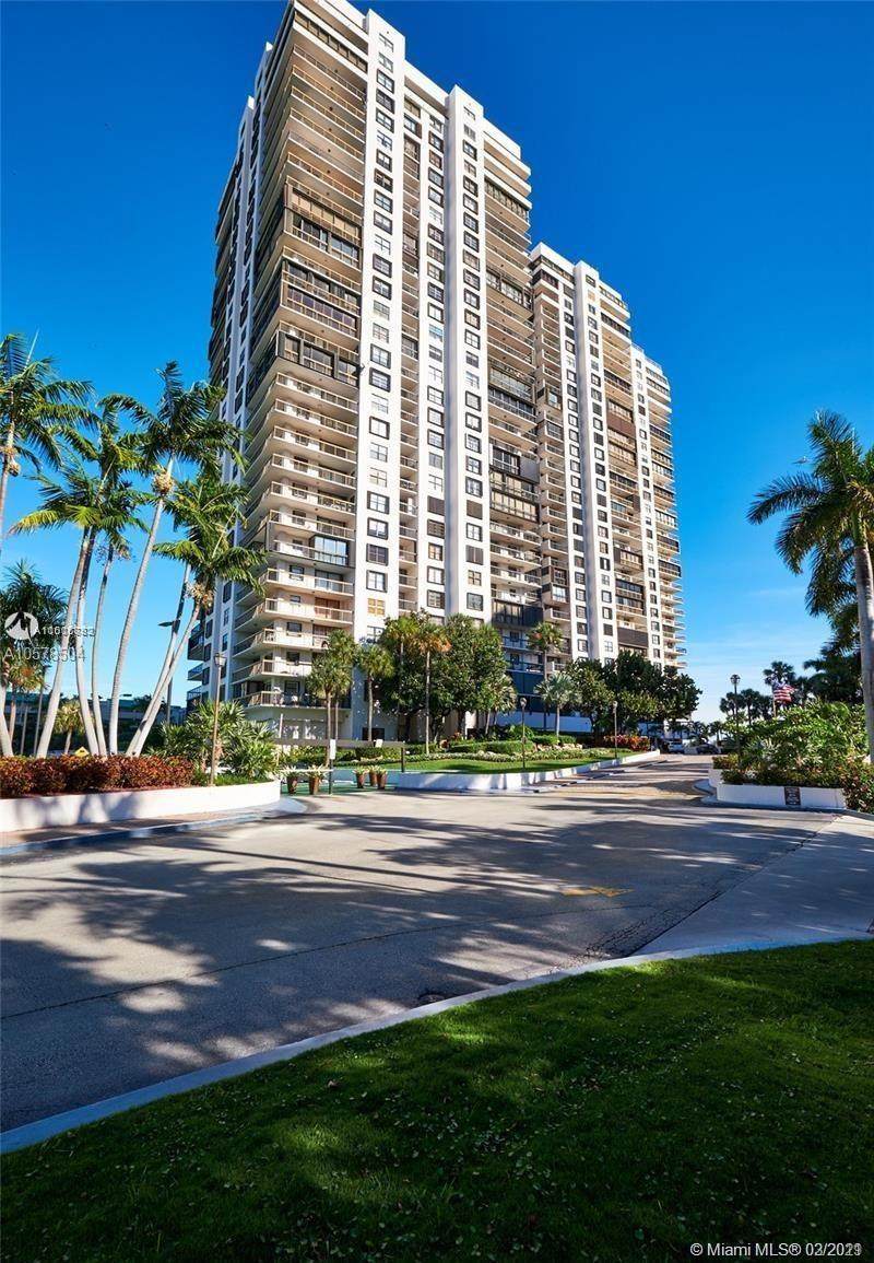 2333 Brickell Ave - Photo 1