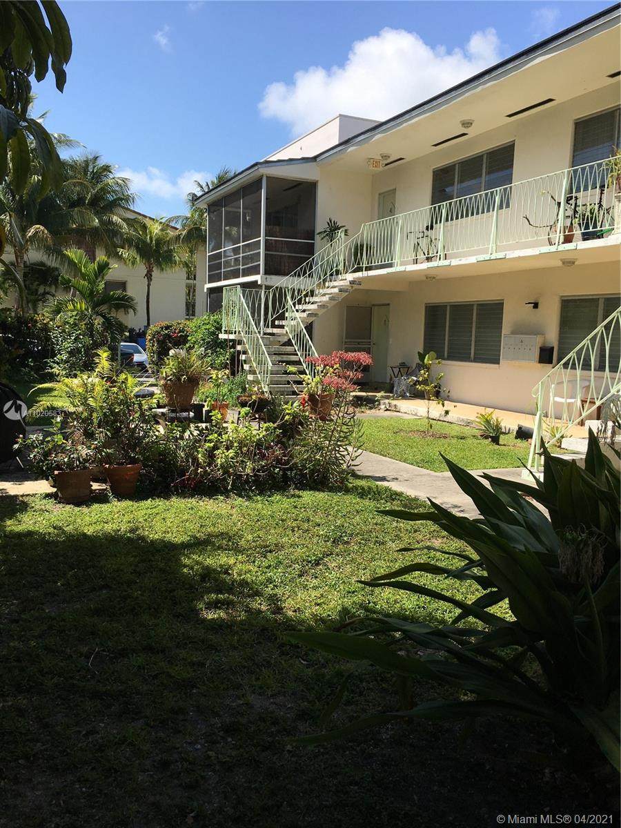 1135 101 Street - Photo 1