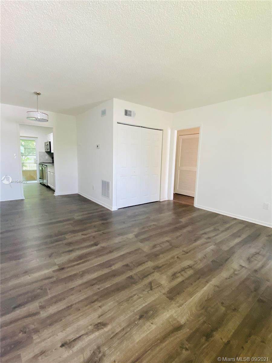 231 76th Ave - Photo 1