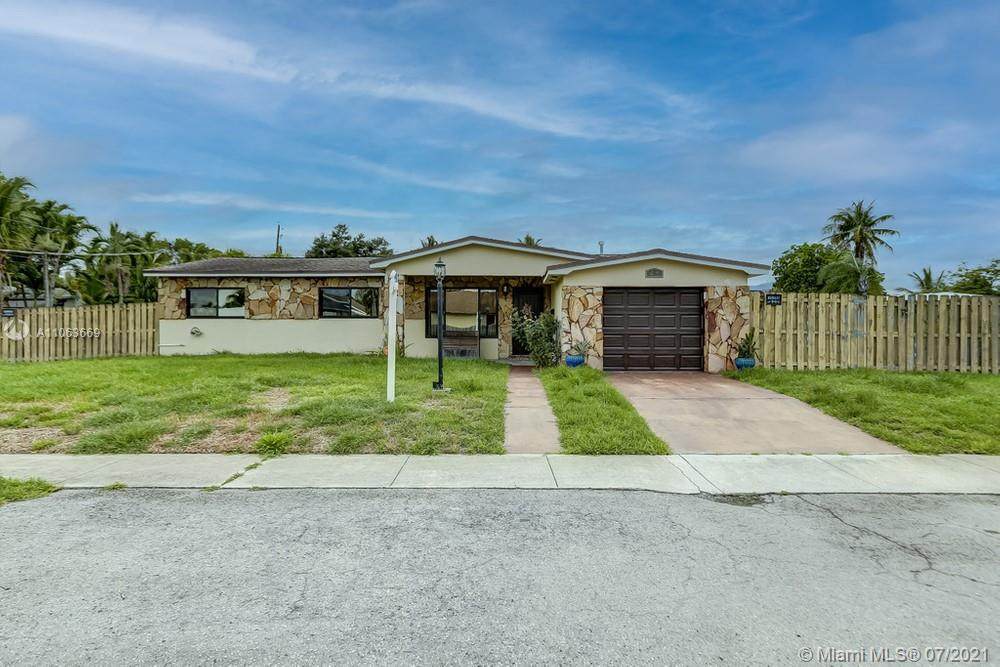 48 7th Street - Photo 1