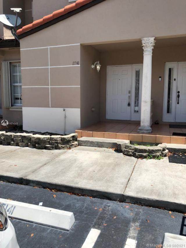 17141 138th Ct - Photo 1