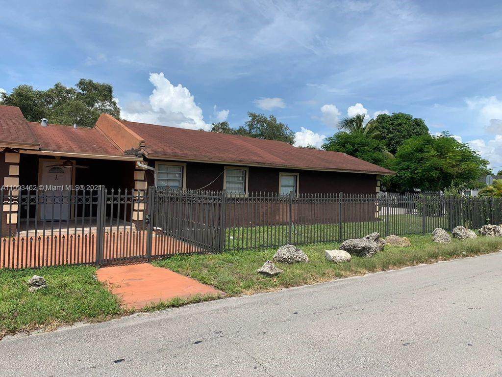 2900 94th St - Photo 1